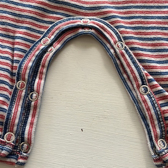 Bundle long sleeved sleepers 6 months - Picture 7 of 8